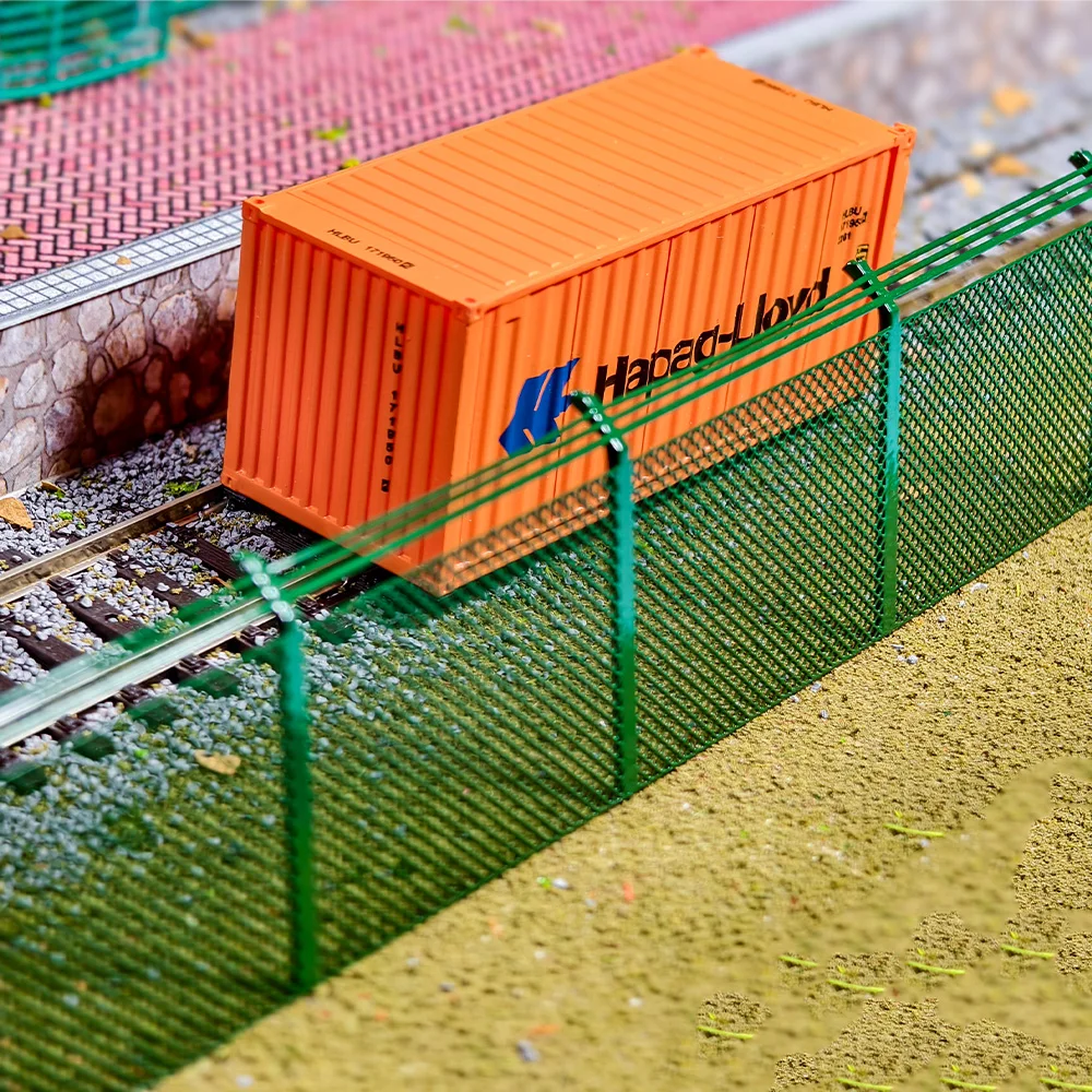 

Miniature Guardrail Model Simulation Railway Track Fence Bridge Anti-throw Metal Net DIY Train Model City Road Scenery 1PCS