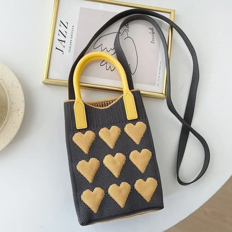 

Fashion Heart Knitted Mini Square Handbag for Women Small Mobile Phone Shoulder Bags Girls Cute Outdoor Crossbody Bags