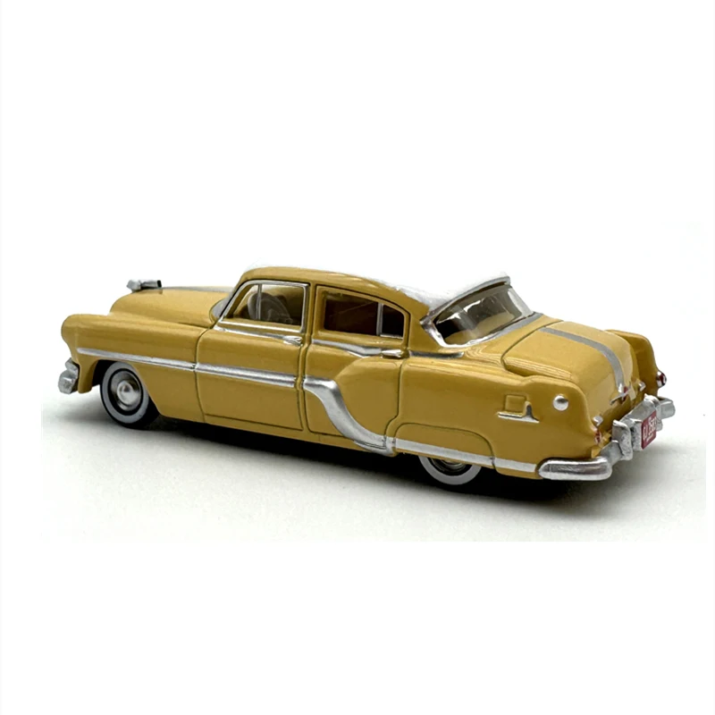 1:87 Scale Diecast Pontiac-Chief 1954 Toy Cars Model Classics Nostalgia Adult Souvenir Collection Gift Static Display Decoration