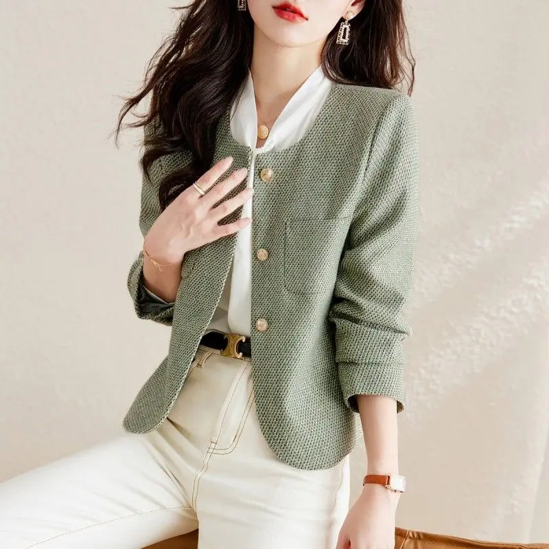 

Женское вязаное короткое пальто 2026 года, осеннее, с круглым вырезом, приталенного кроя, из полиэфирного волокна, на одной пуговице, универсальное, стильное