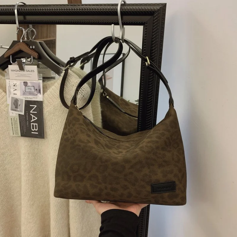 

Classic Leather Shoulder Bag For Ladies, Chic And Durable Crossbody Style, Luxury Brand Perfect For Outings