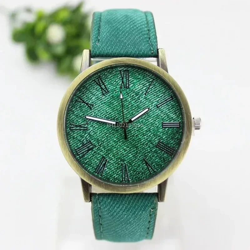 Montre à quartz décontractée pour hommes et femmes, tissu Jean, montres à bracelet en cuir, montre-bracelet pour dames, horloge chaude, nouvelle mode