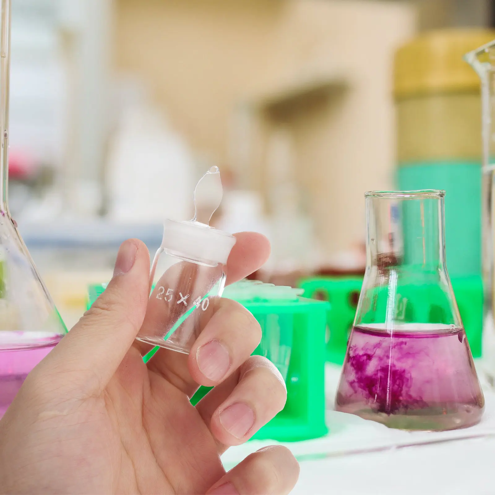 

2Pcs Glass Weighing Bottle Flat Low Form 25x40mm Laboratory Specific Gravity Container for Sample Weighing and Storage