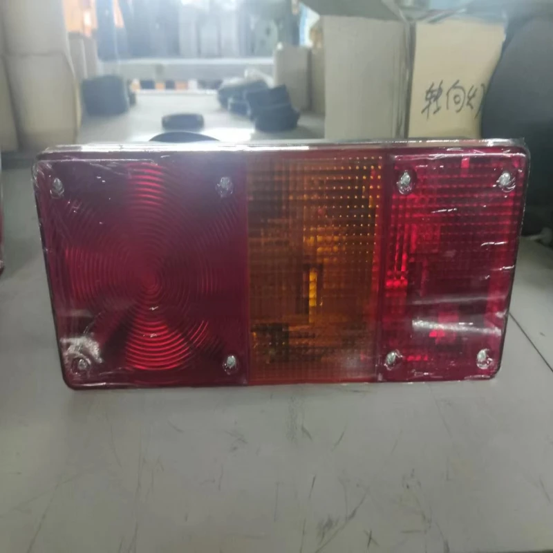 

803593875 XCM loader spare parts QSDJ066-6P-R right headlamp Fast delivery