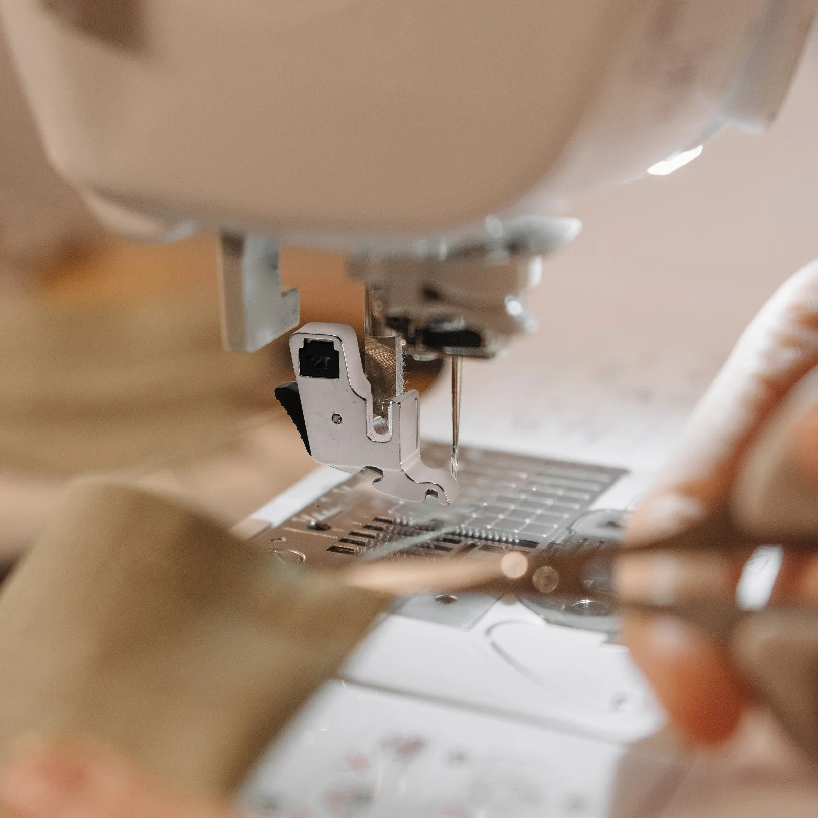 6 قطعة محول مقبض قدم الضغط في ماكينة الخياطة العالمية لوازم ماكينة خياطة اللحف خليط حامل قدم الضغط في ماكينة الخياطة الأساسية #1