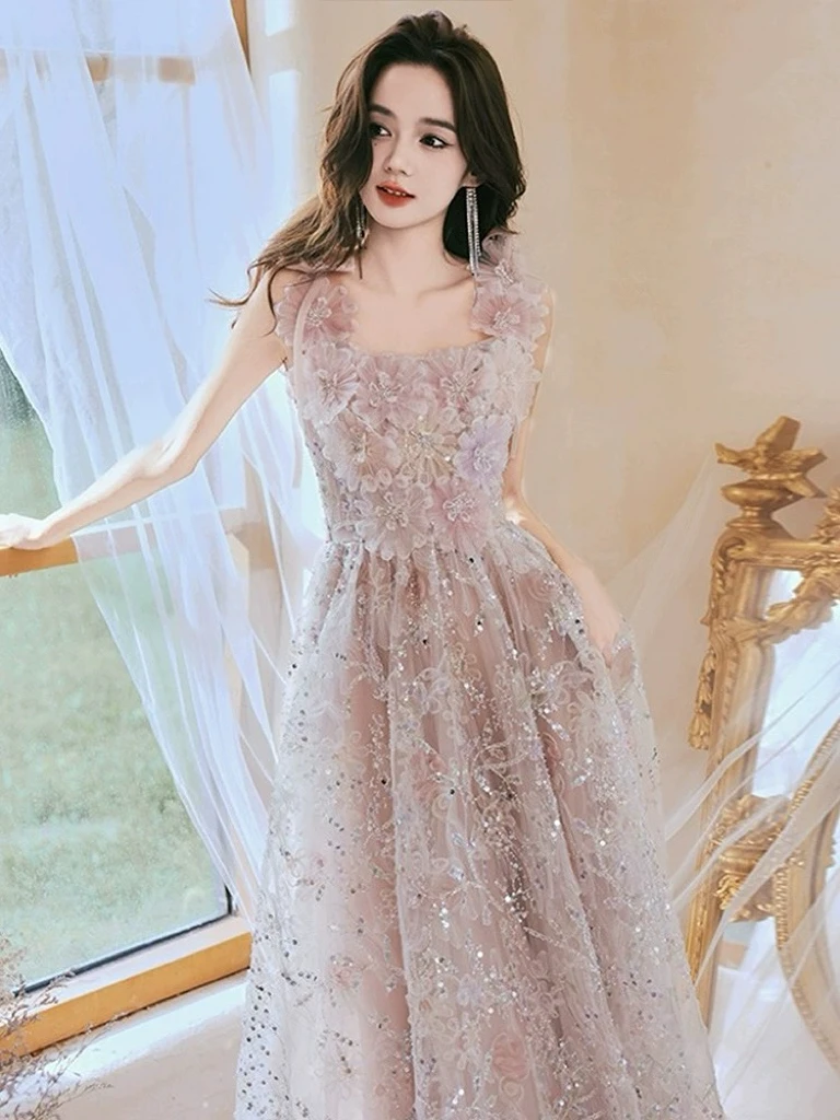 Luxury Flower Bridesmaid Dresses Pink Spaghetti Strap Square Collar Beading Bling Bling Fairy Sequins Lace Formal Evening Gowns