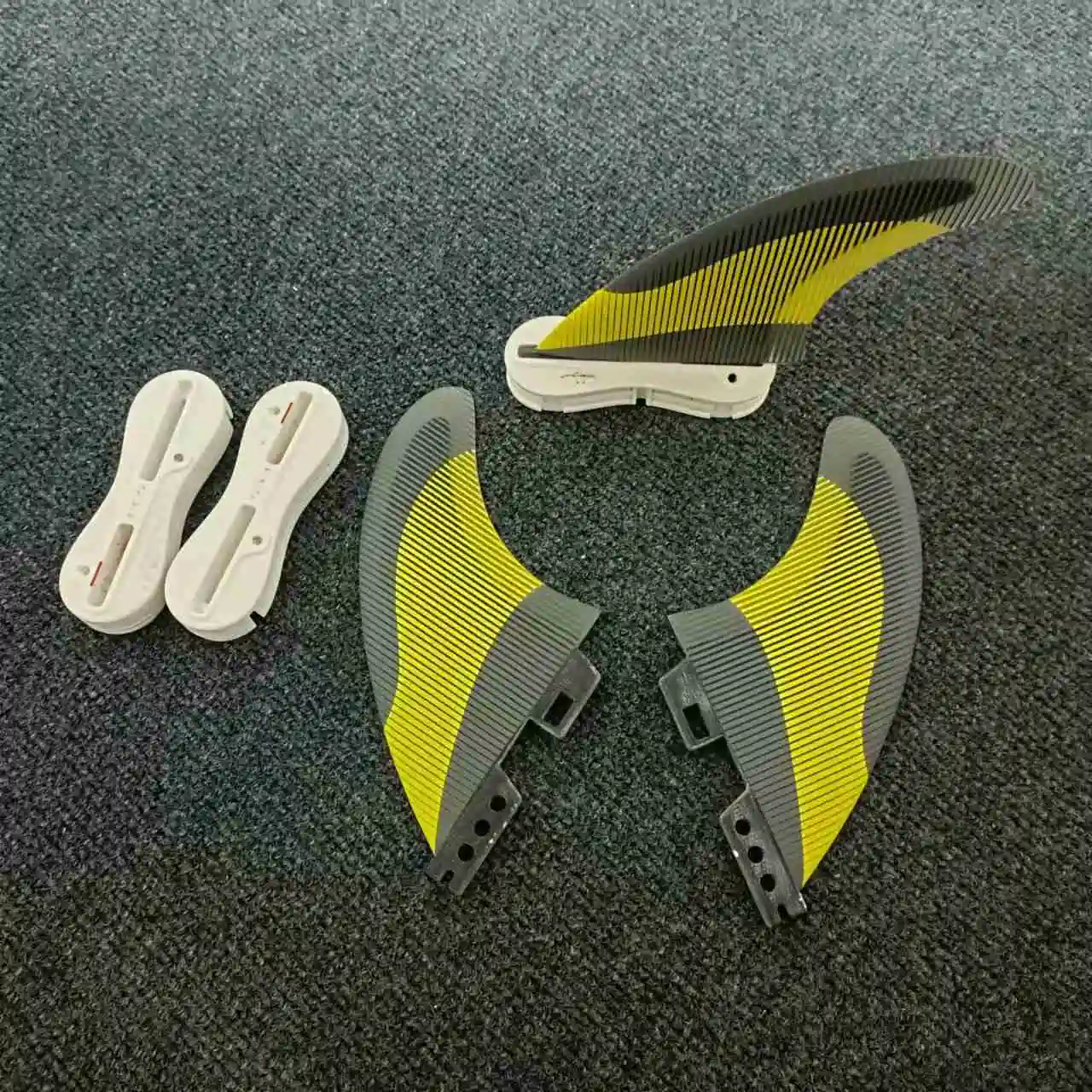 Beach Surfboard Fins Sport and Recreation Yellow Three Pack for FCS 2 Fin Fiberglass Surf Fin Size M/L