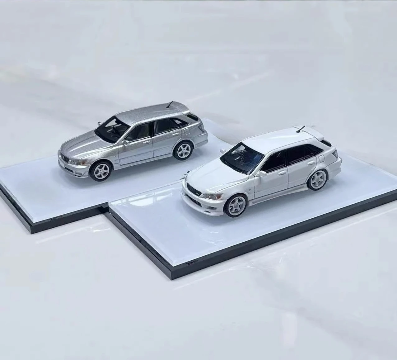 FOR ALTEZZA GITA AS300 ELIXIR  car model 1:64 Alloy material ornaments，for festival gifts collection, display and appreciation