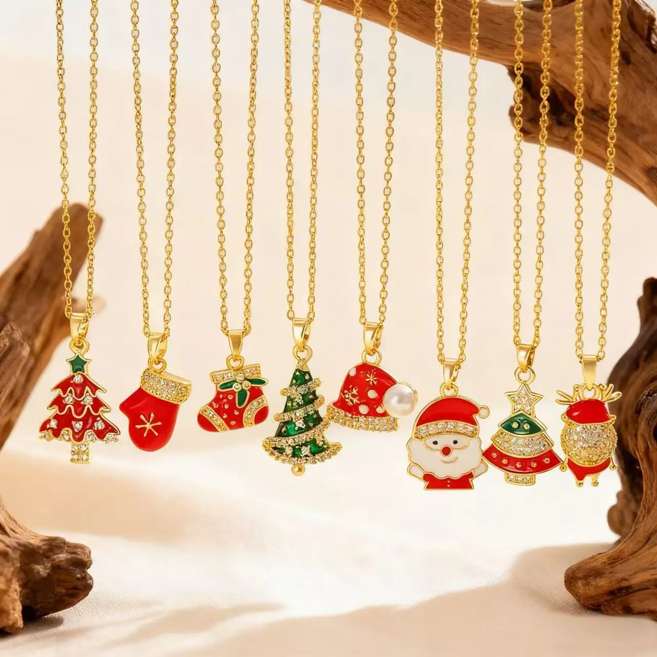 MHS.SUN قبعة شجرة عيد الميلاد سانتا كلوز قلادة القلائد موضة الفولاذ المقاوم للصدأ مطلية بالذهب مجوهرات الحفلات للنساء فتاة #1