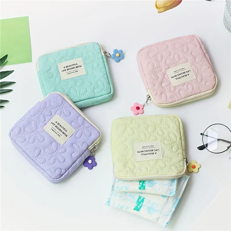 

Fashion Women Small Cosmetic Bag Travel Mini Sanitary Napkins Organizer Make Up Coin Money Card Lipstick Storage