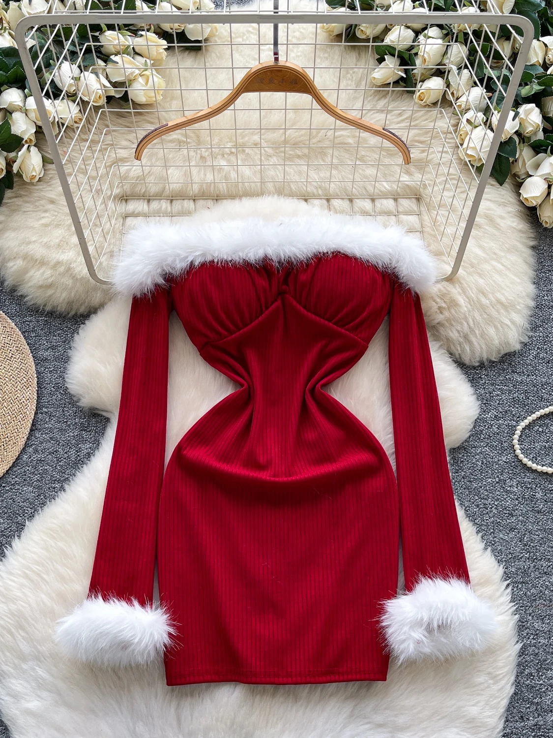 

Красное новогоднее женское платье Cisas с высокой талией, из поливолокна, с вставками на плечах, облегающее, с длинными рукавами