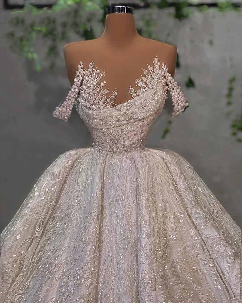 3 disegni romantici perle abiti da sposa o-collo cappella treno pizzo Robe de Mariée abito da ballo principessa nuziale Vestido De Noiva