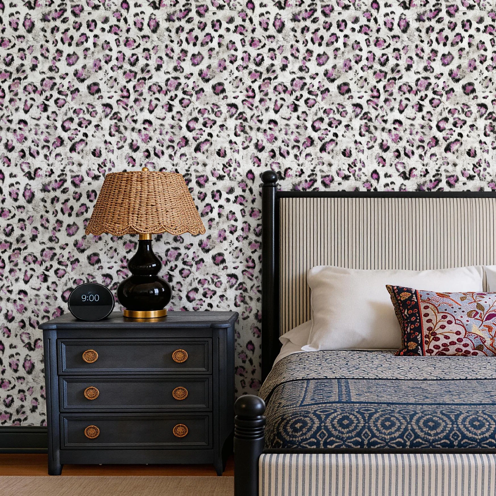 

Pink Leopard Print Fur Influenza Vinyl Self-adhesive Wallpaper Modern Waterproof Animal Fur Peel and Stick Wall decoration