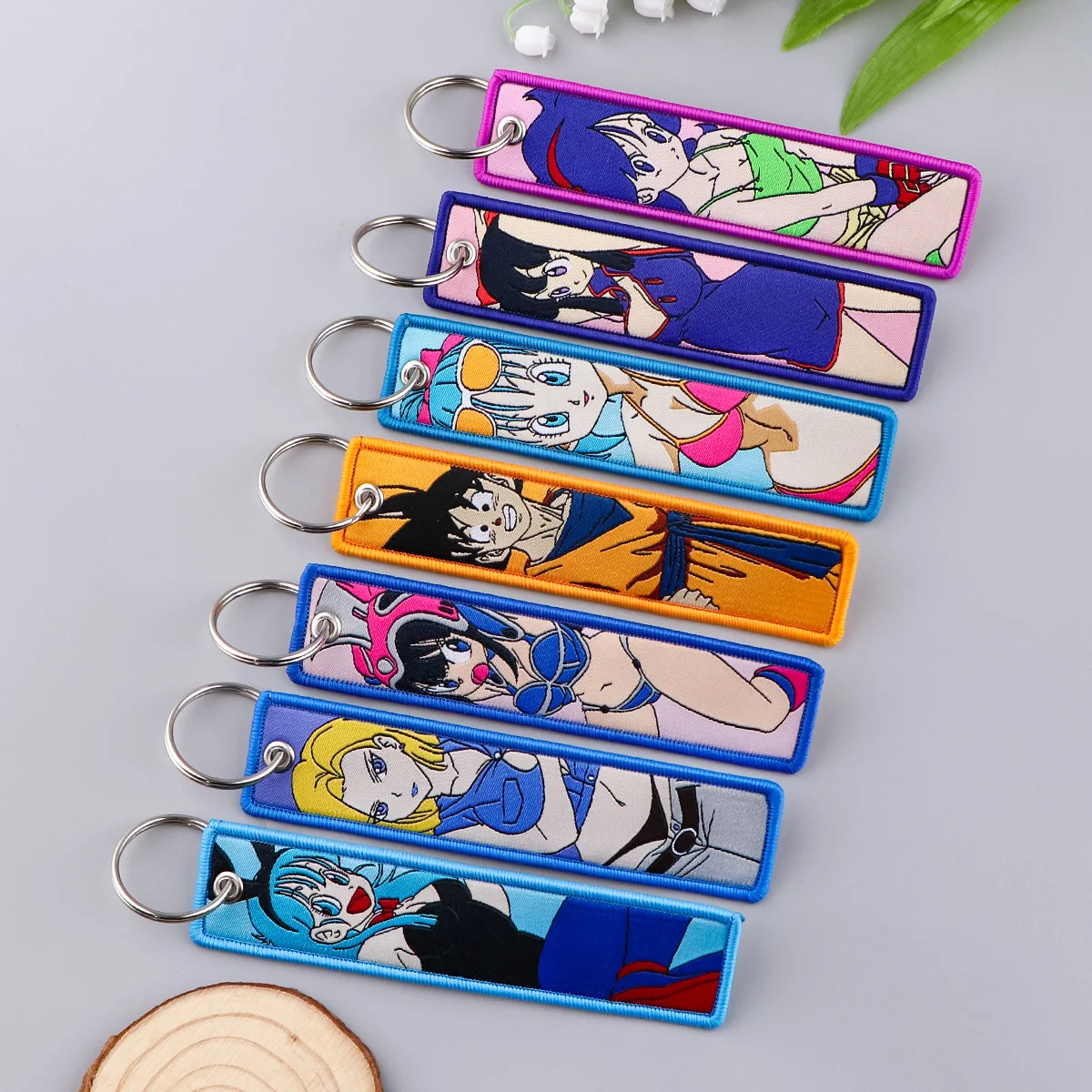 Chaveiro Dragon Ball, Chaveiro com Etiqueta Tecida, Chaveiro de Cordão de Anime Impresso em Dupla Face, Apresentando Vários Personagens como Goku Supe