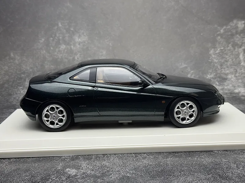 NOREV Diecast 1/18 Scale Alfa Romeo Spider Sports Car Model Alloy Alfa Romeo Coventry Car Model As A Gift Item for Display view 3