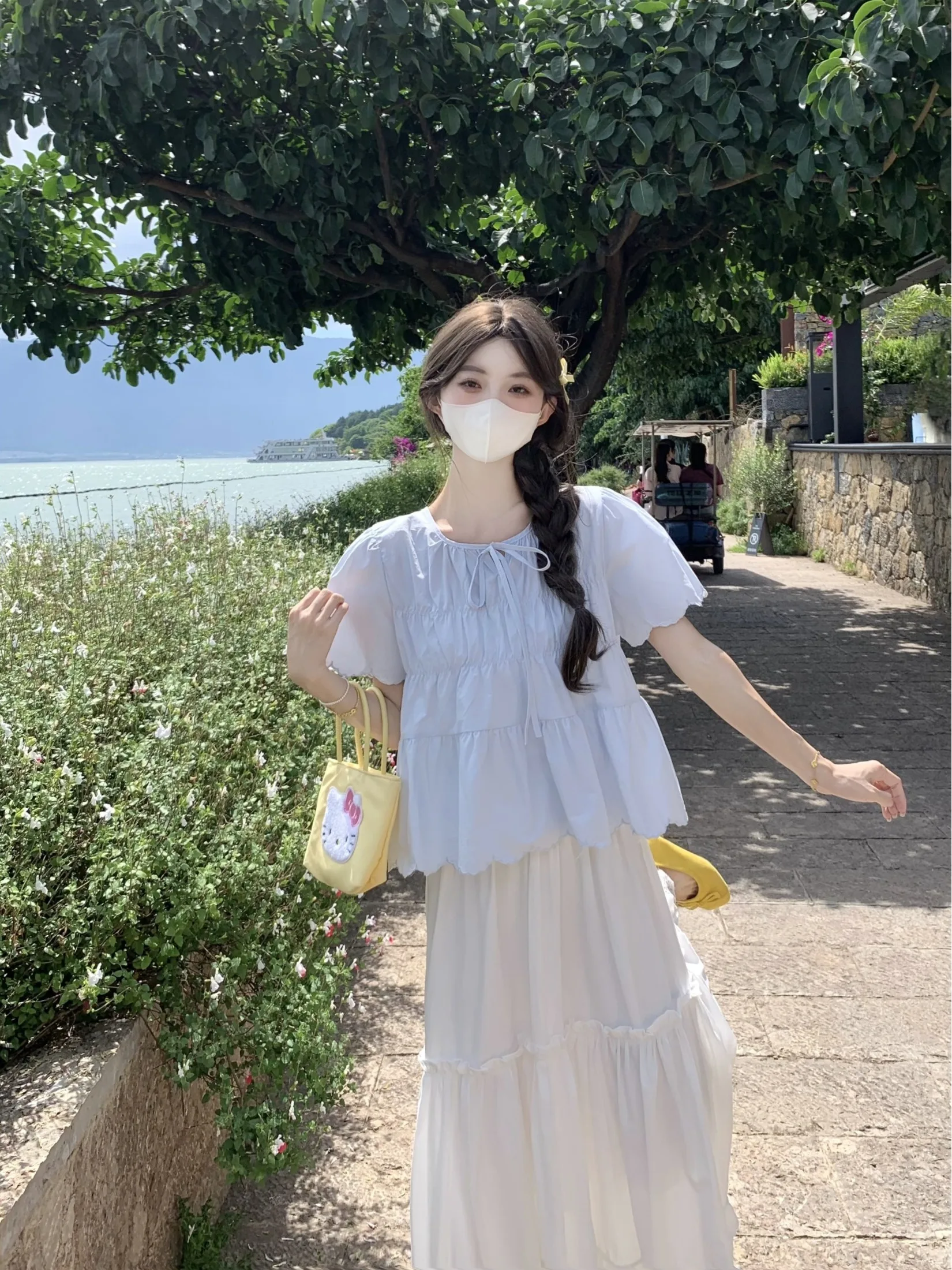 

Sweet Short Sleeve Shirt Women's Loose Short Style Korean Version Commute Wind Button Design Doll Top Trendy Spring New Arrival