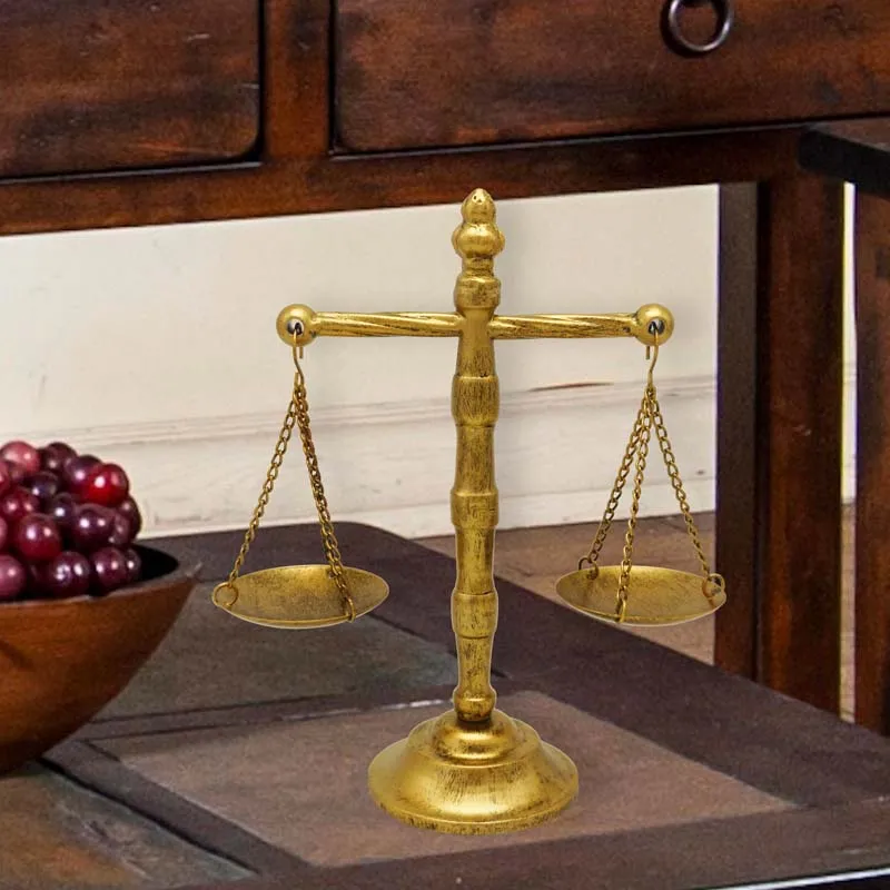 Europäische Studie Schreibtisch Zubehör goldenes Dekor Vintage Kupfer Cross Balance Dekorationen dekorative Studie Büro Tisch dekoration – Detail 4