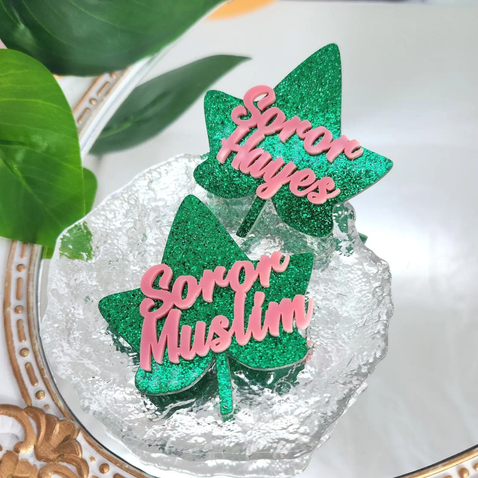 Personalisierter Farbiger Acryl-Anhänger Benutzerdefinierter Text Foto 3D-Design Mehrfarbig Lasergeschnittener Schlüsselanhänger Souvenir-Geschenk für Veranstaltungen – Detail 4