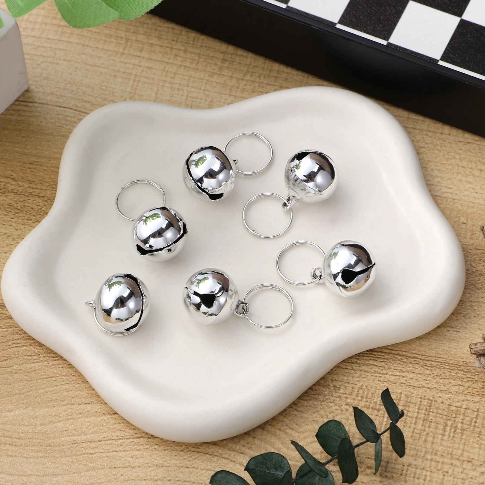 

6Pcs Metal Pet Bells 16Mm Size Premium Copper Material Clear Jingle Sound Helps Prevent Escape Great for Indoor Outdoor