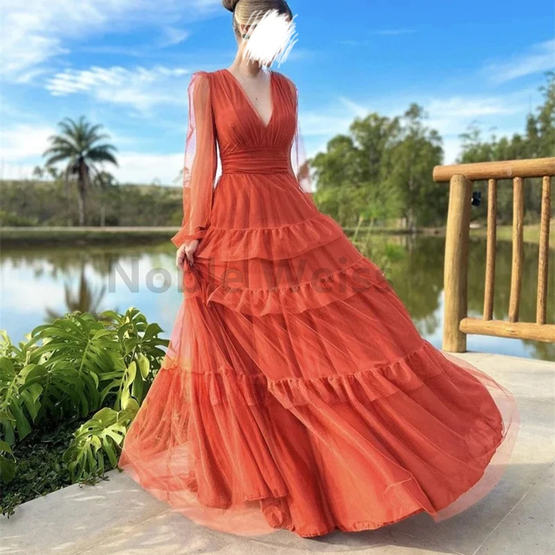 Elegantes, gestuftes Tüll-Abendkleid mit V-Ausschnitt für Damen, lange formelle Anlässe, individuell anpassbar