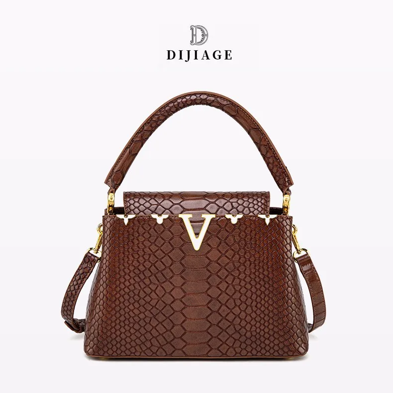 

Elegant Simple Diaper Bags For Women Trendy Vintage Leather Handbag Luxury Designer Minimalist Fashionable Tote