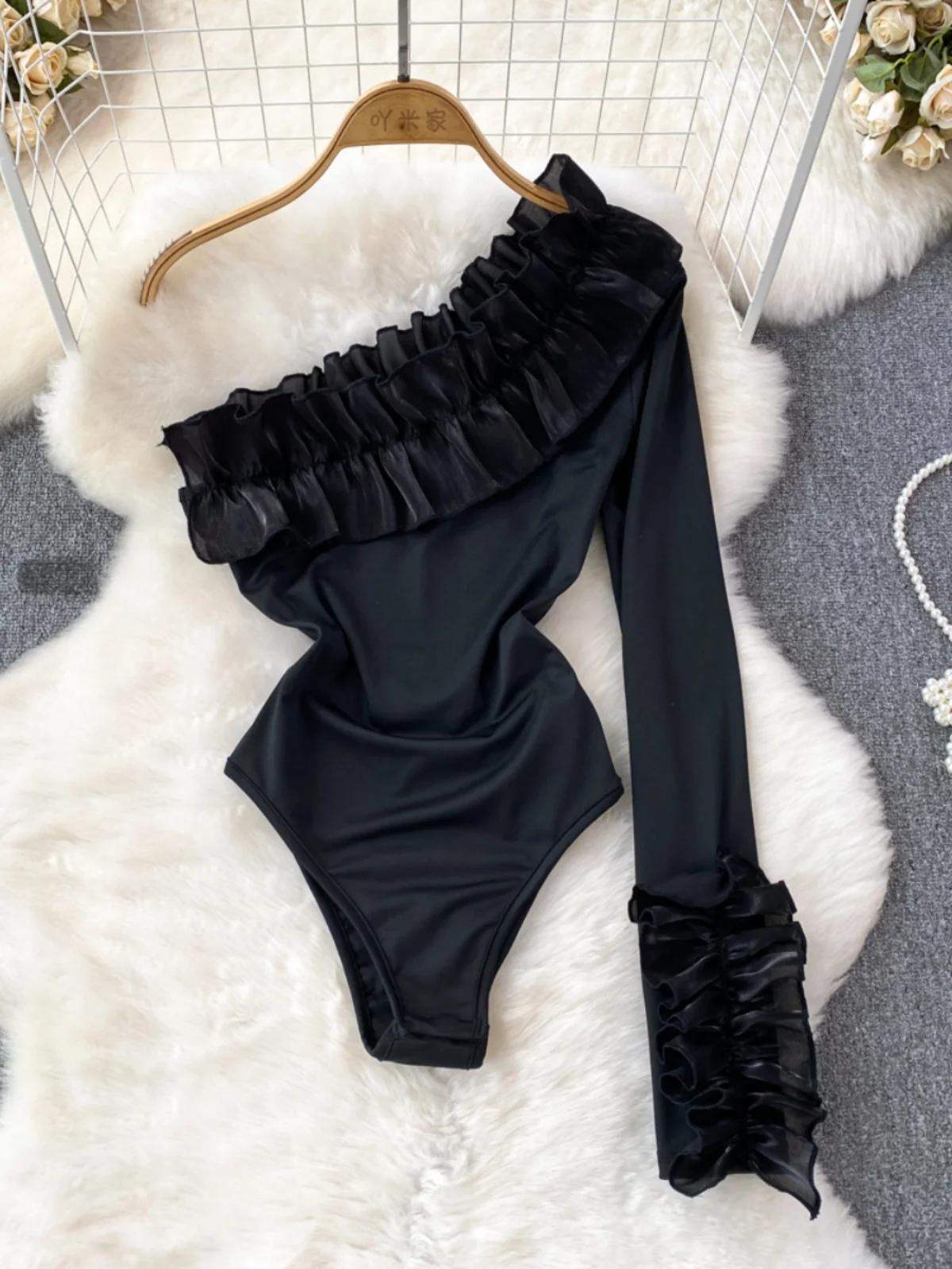 

Faionable Sexy Asymmetrical Collar oulder Bared Pleated Slimming Base Layer Pantsuit Women Casual Chic Top Autumn