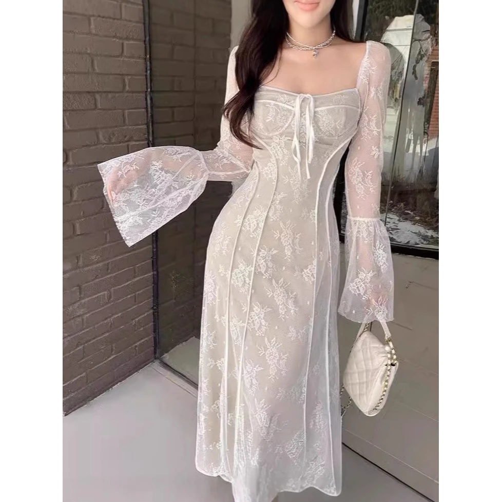 กระโปรงทรงเอ ยาว ผ้าลูกไม้ ดีไซน์เซ็กซี่  สำหรับสาวมั่นใจ  คอปกตุ๊กตา  ทรงเข้ารูป  สำหรับเดินทาง