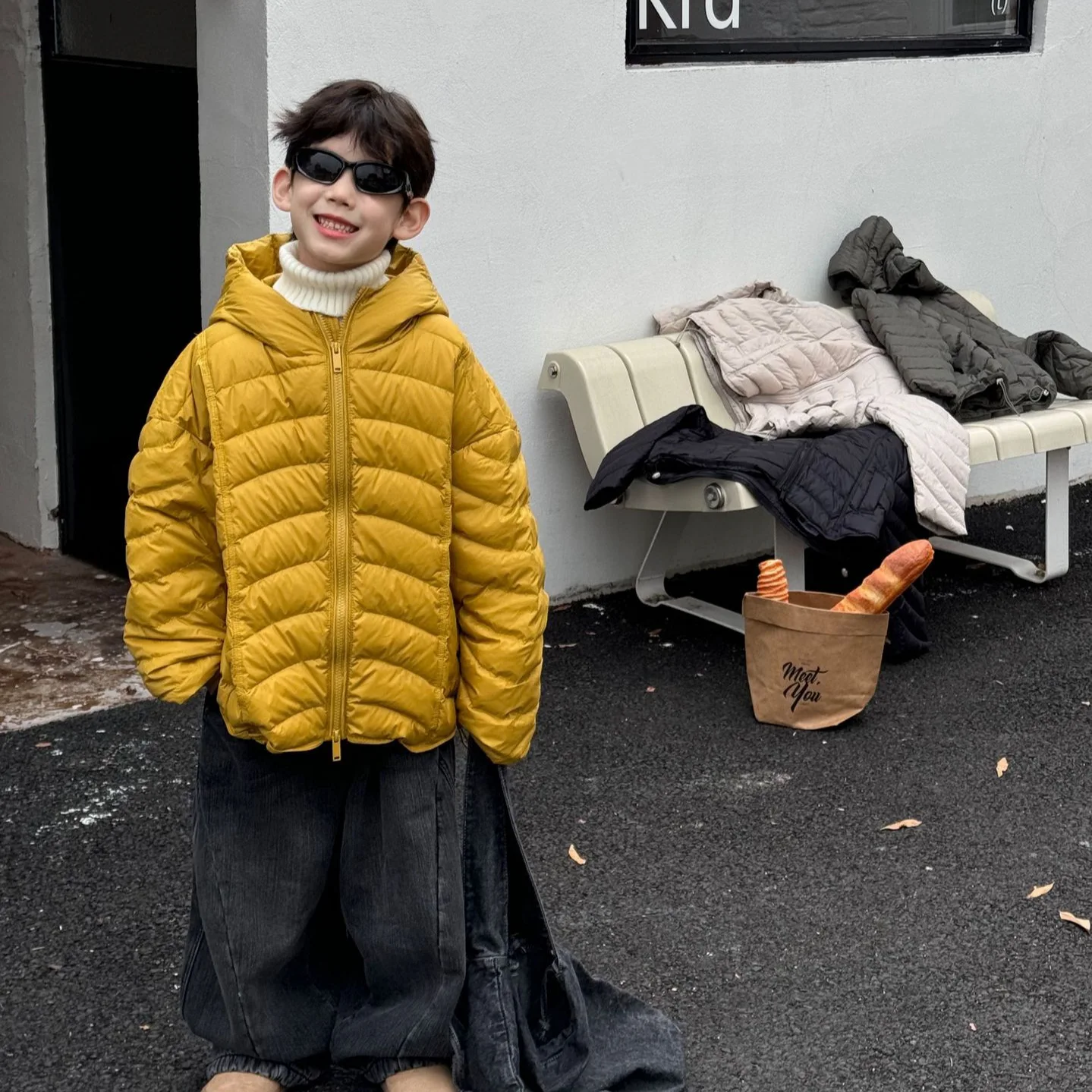 Warm Down Jacket Children's Coat Trendy Winter New Korean Version Boys' Lightweight Duck Down Hood