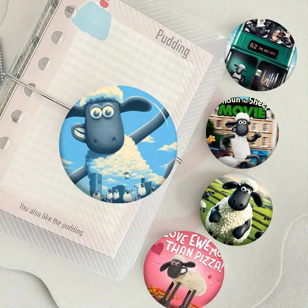 Pin de botón creativo de hojalata con diseño de Shaun el Ovejero de dibujos animados, broche de icono animal, insignia para solapa y mochila, accesorio.