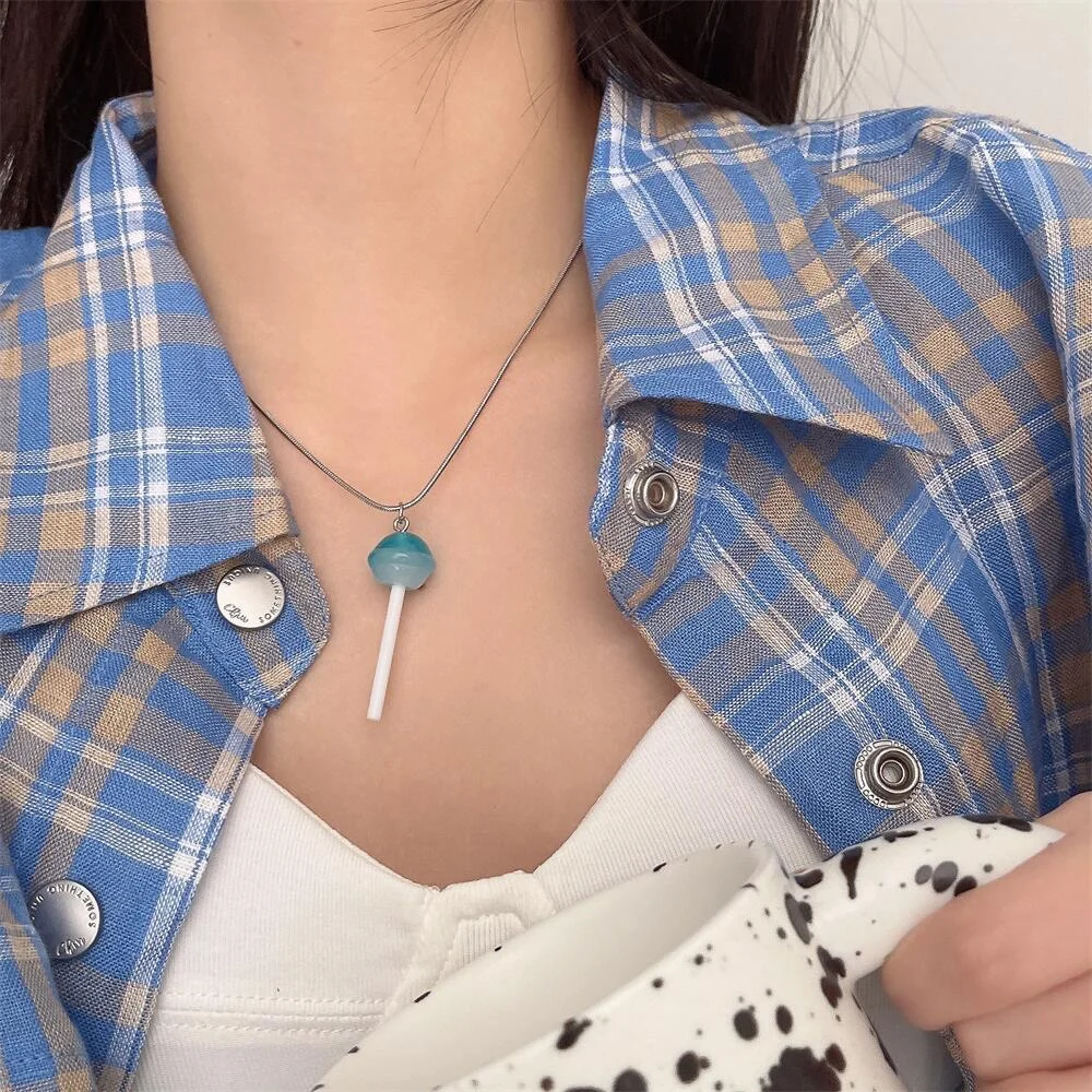 Trendige bunte Acryl-Lollipop-Anhänger-Halskette, einfache Halskette für Damen, modisches Party-Accessoire, Geschenk. – Detail 2