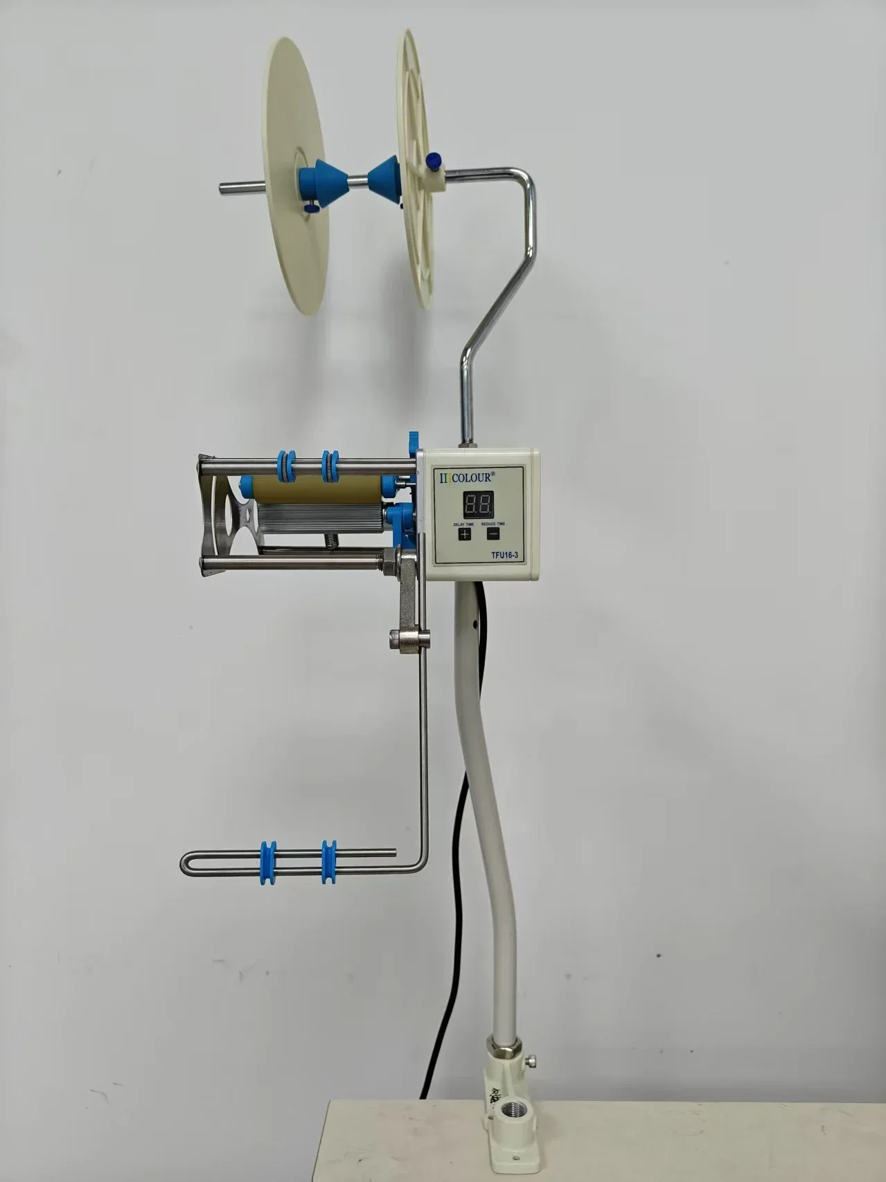 In stockTfu16-3 Automatic Tape Feeder Top Feeder Industrial Sewing Machine Accessories Conveyor Belt Feeder Industrial Apparel M