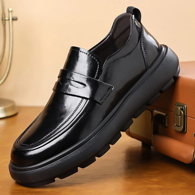 2026 Men's Lightweight Thick Bottom Baita Loafers Business Casual Leather Shoes Doudou One Step Comfortable Design