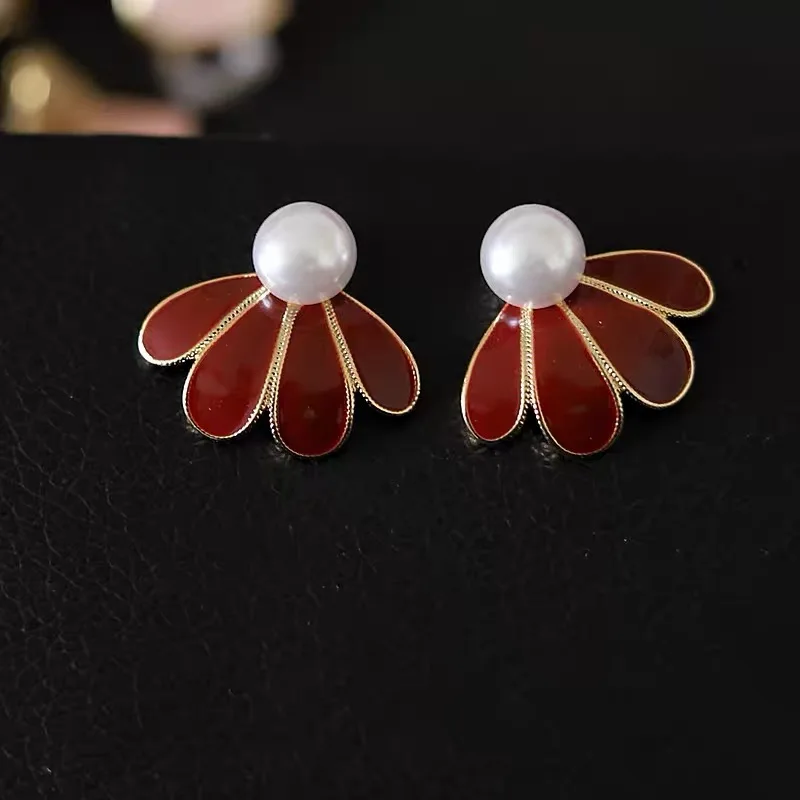 

New Arrival Natural High-Quality Freshwater Pearl 14K Gold-Plated Red Petal Earrings for Women Gift