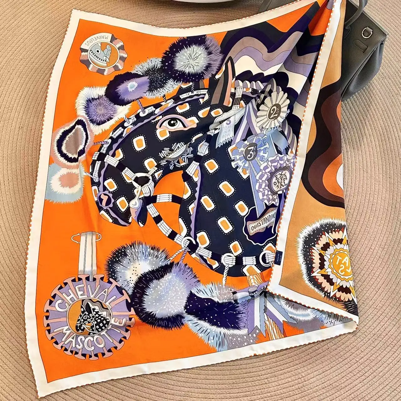 

Horse Head 16MM High Version Double Sided Silk Scarf Women Rolled Edges Shawl Bandanas Hair Neck Accessories Women Foulard 65cm