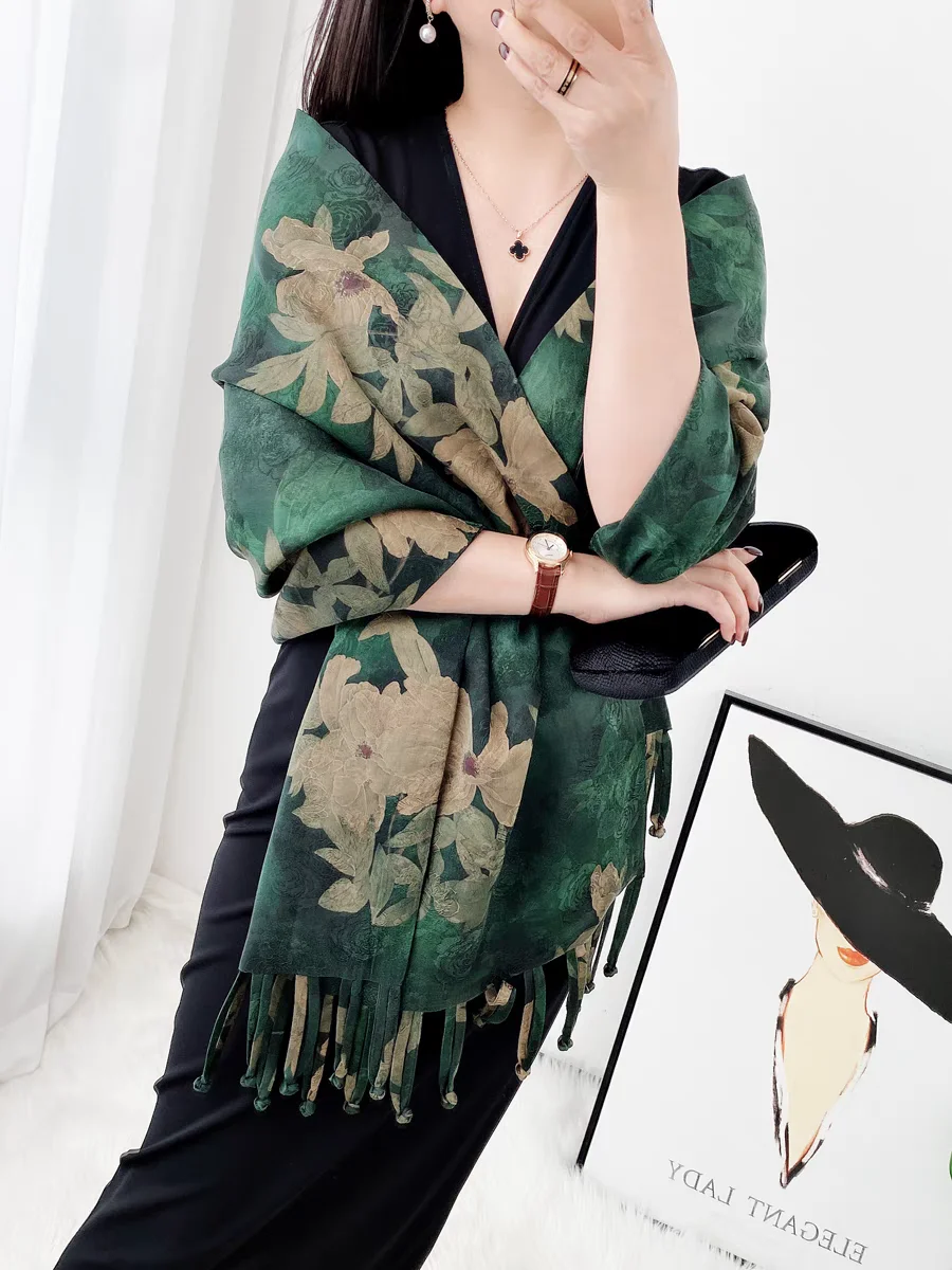 

Chinese style 100% silk embroidery high-end double-sided silk scarf New Hanfu style comfortable and breathable shawl 210X55CM