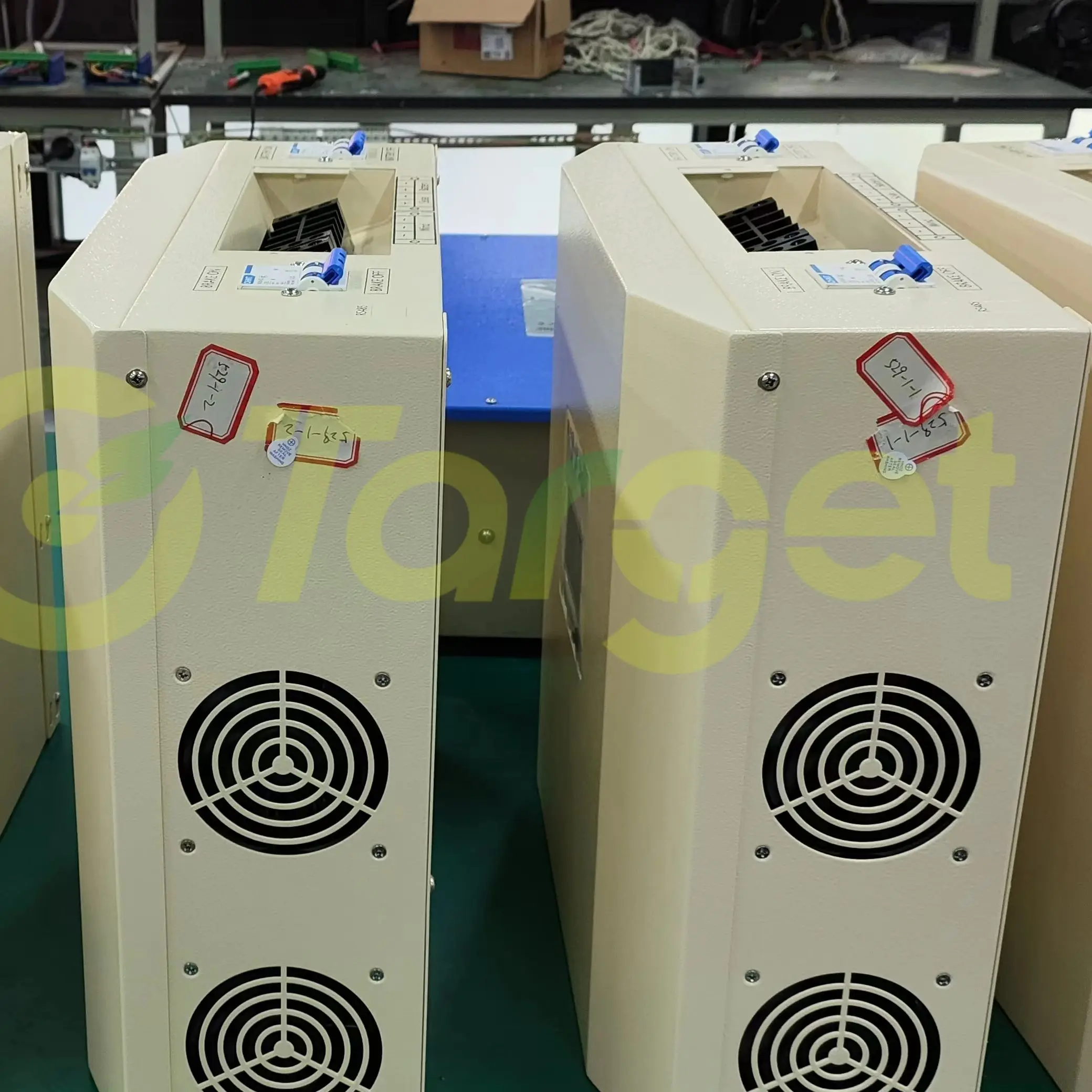 

20000W Hybrid Wind Solar Controller PWM 12V-380V 25000w 30000w Regulator Optional Bluetooth Android App For Hybrid Power System