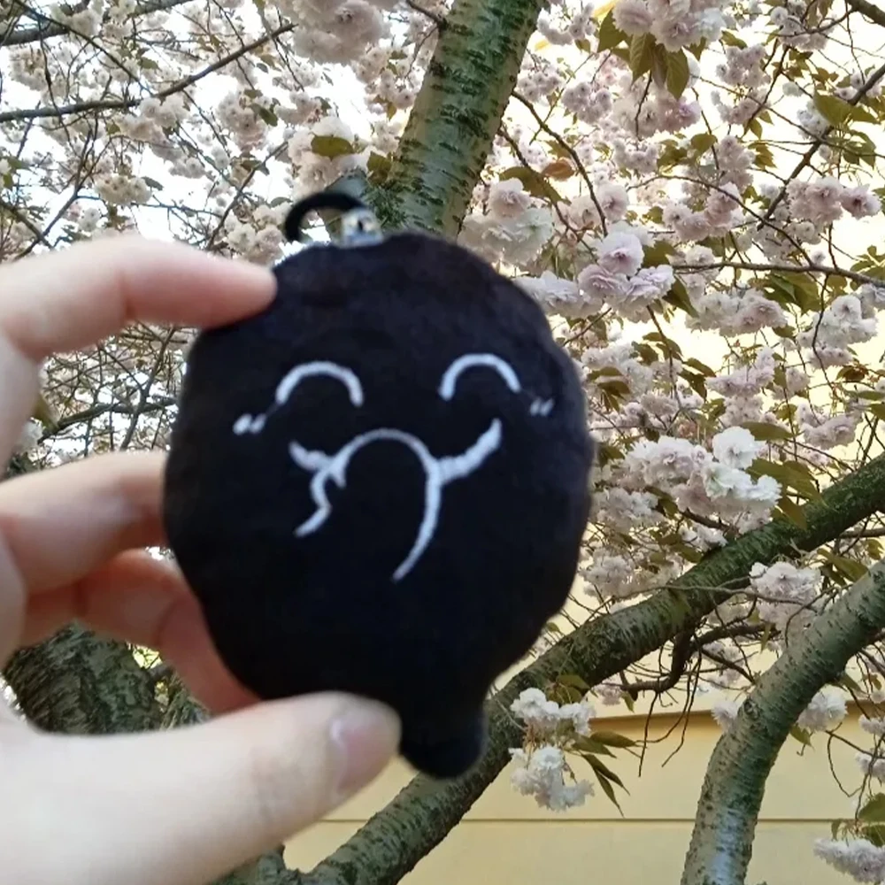 لعبة Stardew Valley Krobus تأثيري دمية محشوة الدمى السوداء بلوشي حقيبة ملحقات للتزيين تجهيزات حفلة الهالوين