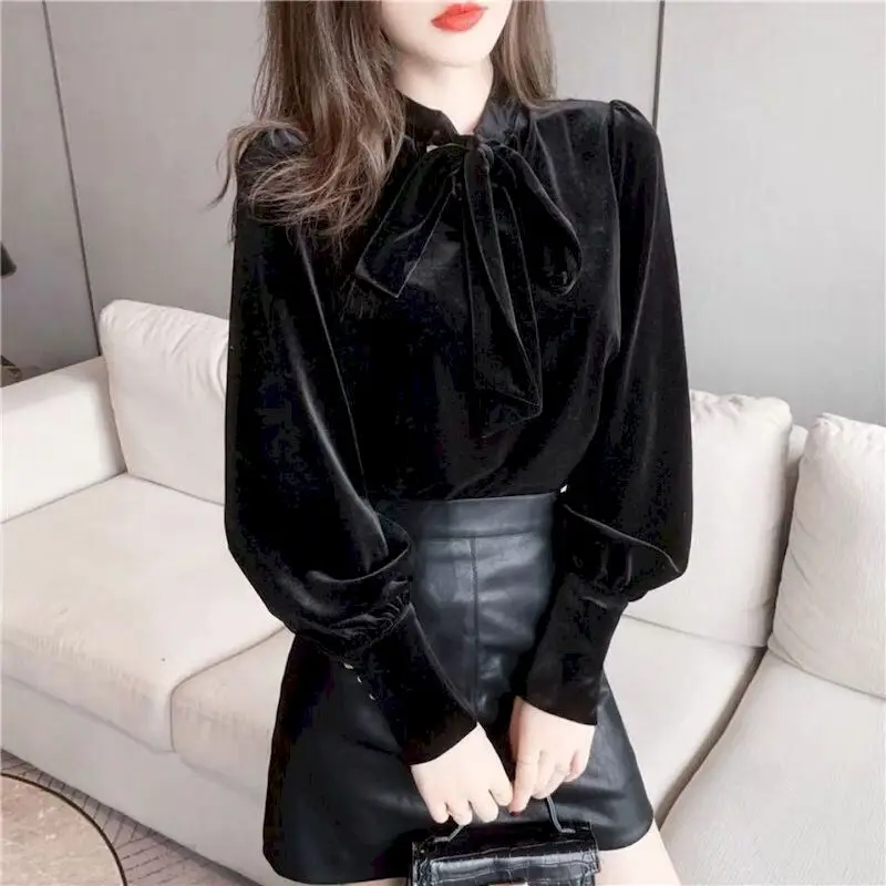 Fashion Gold Velvet Blouse Women Puff Sleeve Design Sense Niche Bowknot All-in-one Shirt Inner/outer Wear Womens Tops Autumn New