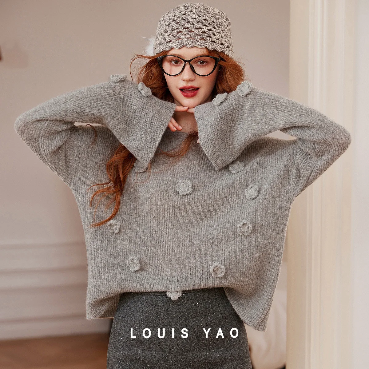LOUIS YAO Sweet Flower Decorative Knitted Sweater 2025 Autumn/Winter Round Neck Knitted Wool Off Shoulder Sleeves Women's Top