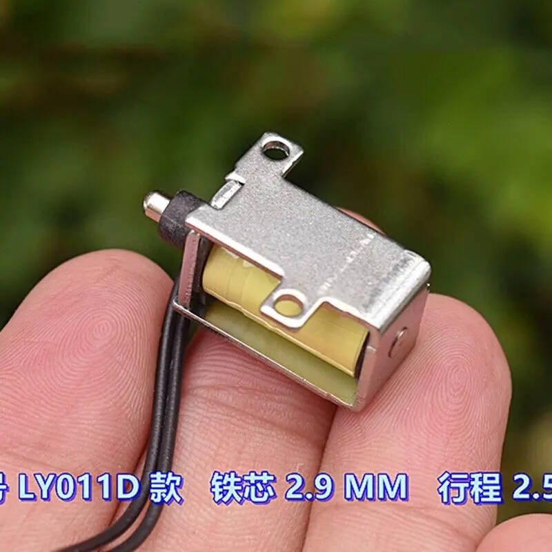 Micro magnete elettrico DC 3V 3.7V attraverso il Mini telaio Push-pull con blocco elettromagnetico corsa elettromagnete a solenoide da 2.5mm