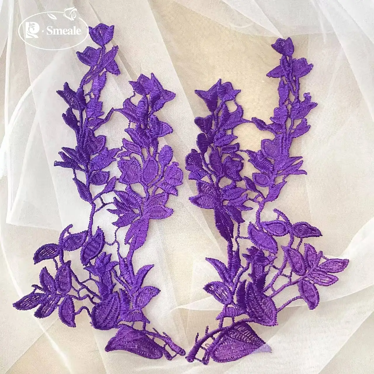 Ranken, Blumen und Blätter Spiegelaufnäher, Kinderkleidung Kleid Spitzenapplikation. Handgemachte DIY-Spitzenkleidungszubehör RS252133 – Detail 4