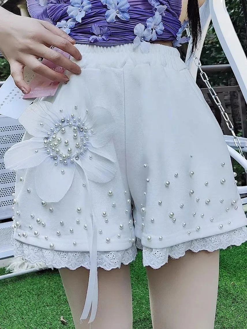 High-end Fairy 2025 Summer New High Street Beads Big Flower Pearl Lotus Leaf Edge Wood Ear Edge Shorts Loose Comfort Chic Shorts
