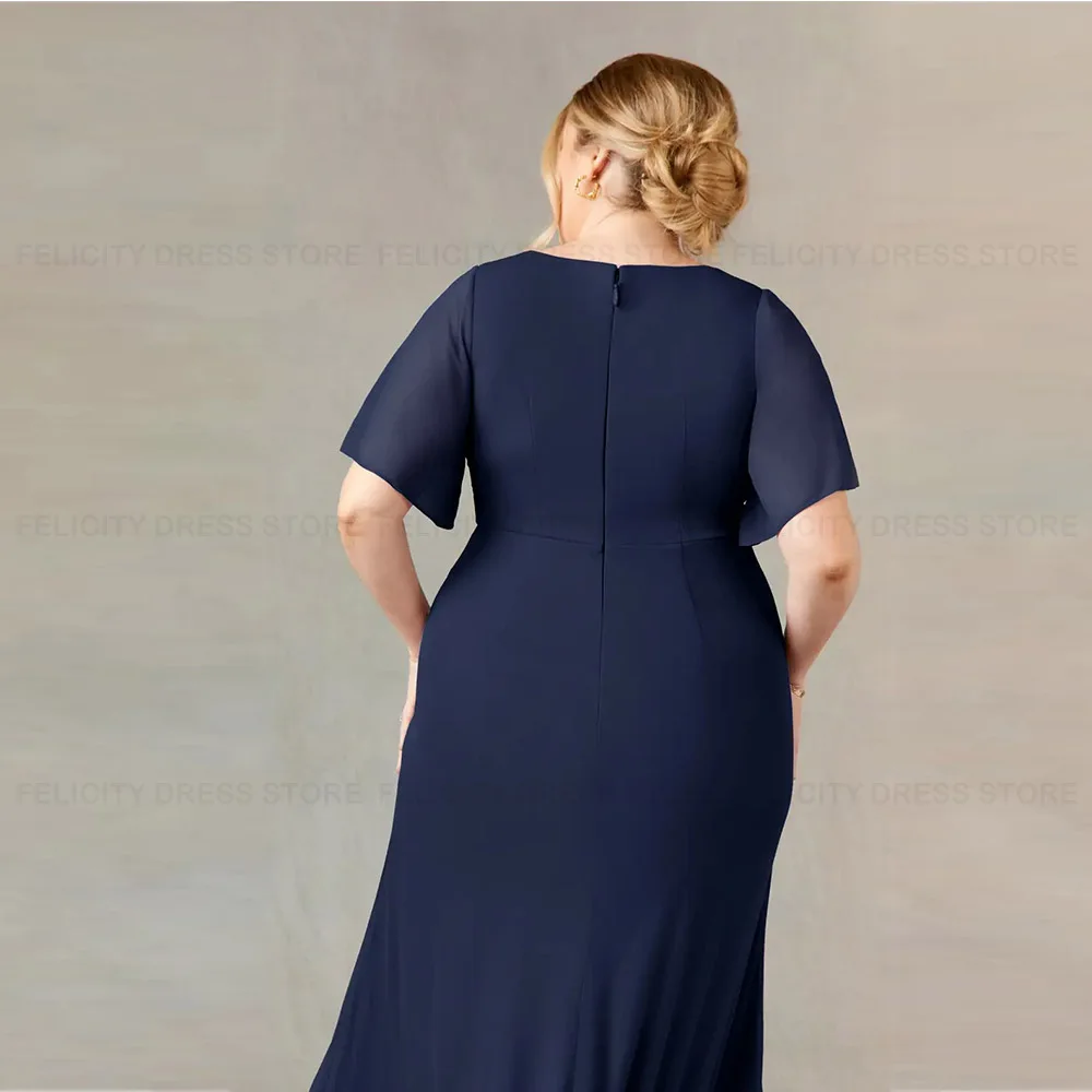 Simple Plus Size Mother of the Bride Dresses 2023 A-Line V-neck Women Wedding Guest Dress Pleated Floor-Length Vestidos de Gala