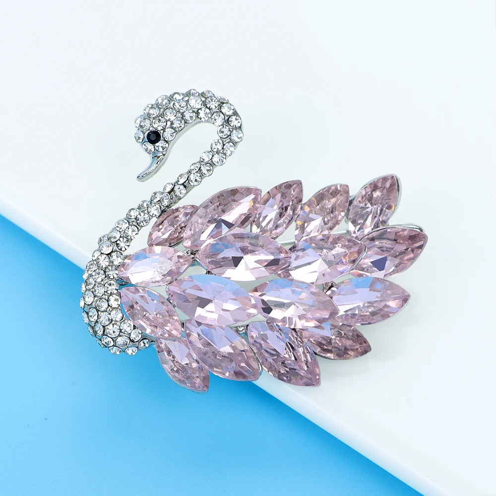 CINDY XIANG Crystal Swan Brooches For Women Animal Design Pink And Blue Color New Elegant Wedding Pin Jewelry