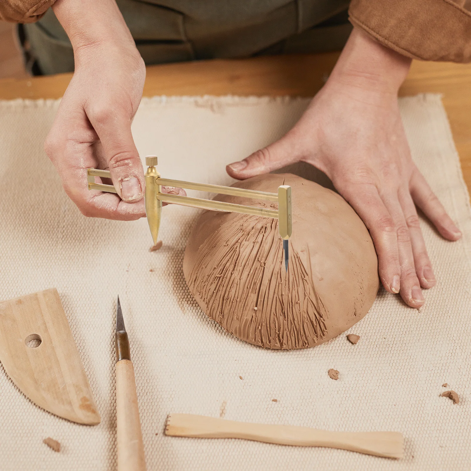 

Brass Caliper for Clay Shaping: Precision Pottery Compass Tool with Multi-Function Circle Ruler for Ceramic Sculpture and