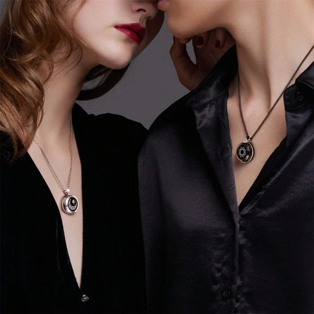 TOTWOO Long Distance Touch Necklace| Vibration & Light Up Smart Necklace For Long Distance Relationship Gifts Couples Necklace