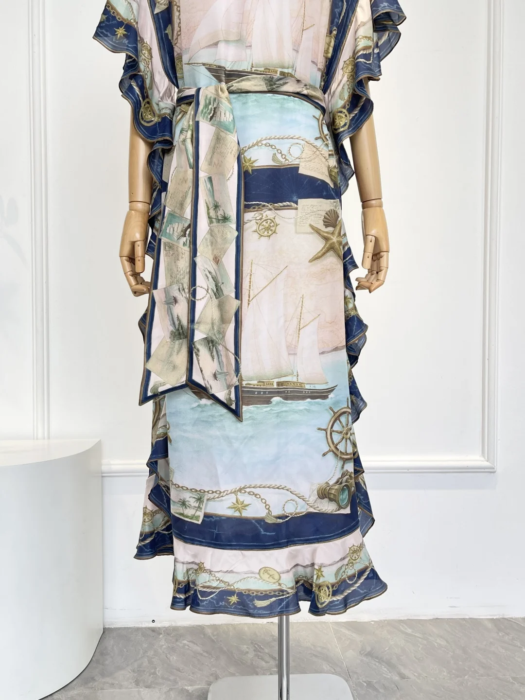 

2025 New Design Blue Floral Starfish Print Short Sleeve Midi Dress