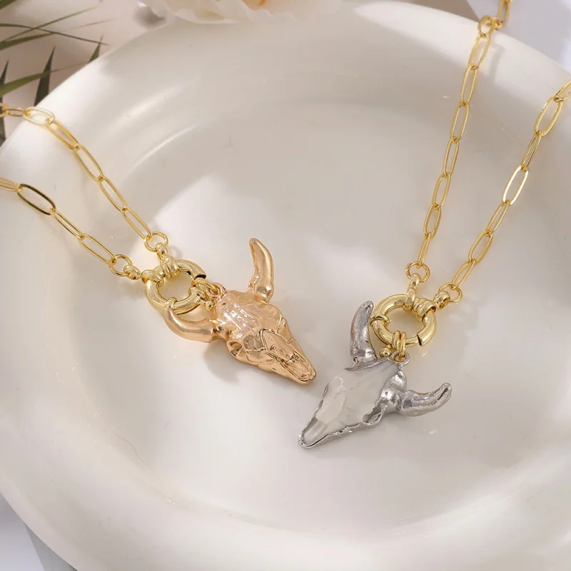 Alloy Bull Head Ring Buckle Necklace, Personalized Punk Style