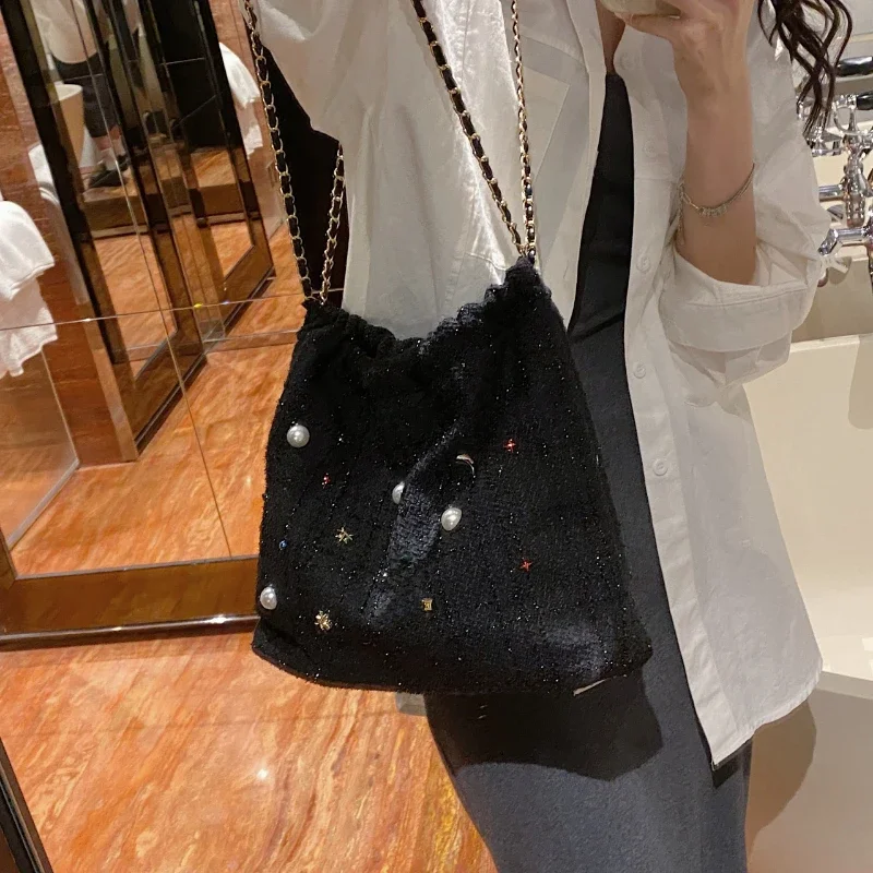 High fashion chain large capacity Tote bag women's new 2023 fashion summer personality diamond-studded shoulder bag