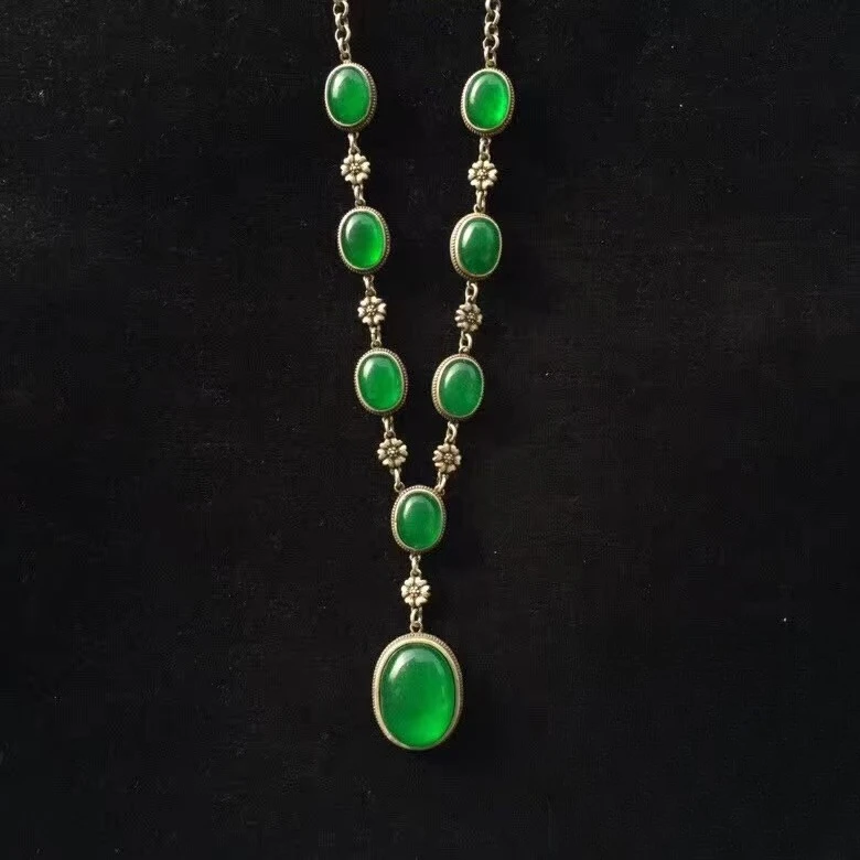 

Antique Collection Old Silver Inlaid Emerald Necklace Hand Inlaid Jewel Necklace